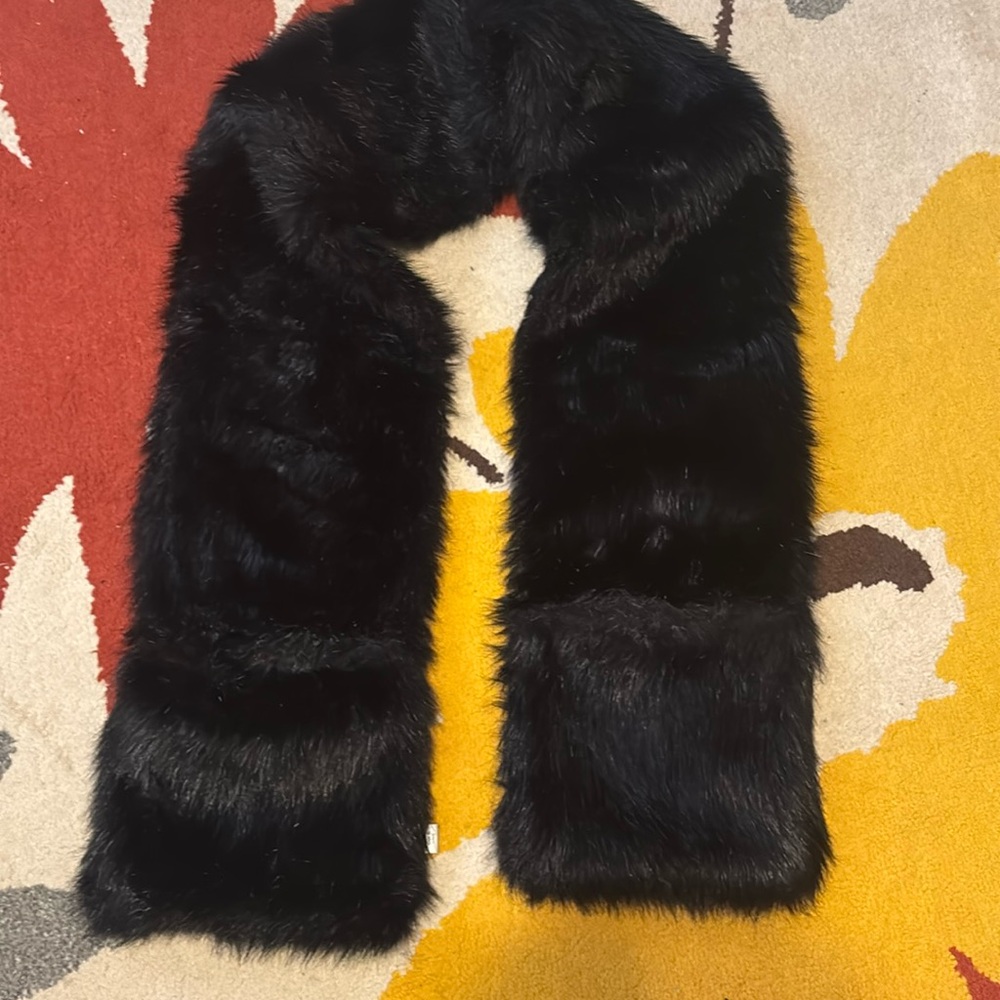 Faux fur faux mink scarf shawl  wrap with pockets